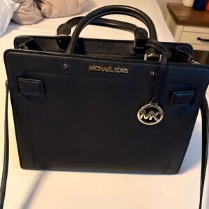 Michael Kors Shelia Medium Center Zip Satchel Crossbody Bag